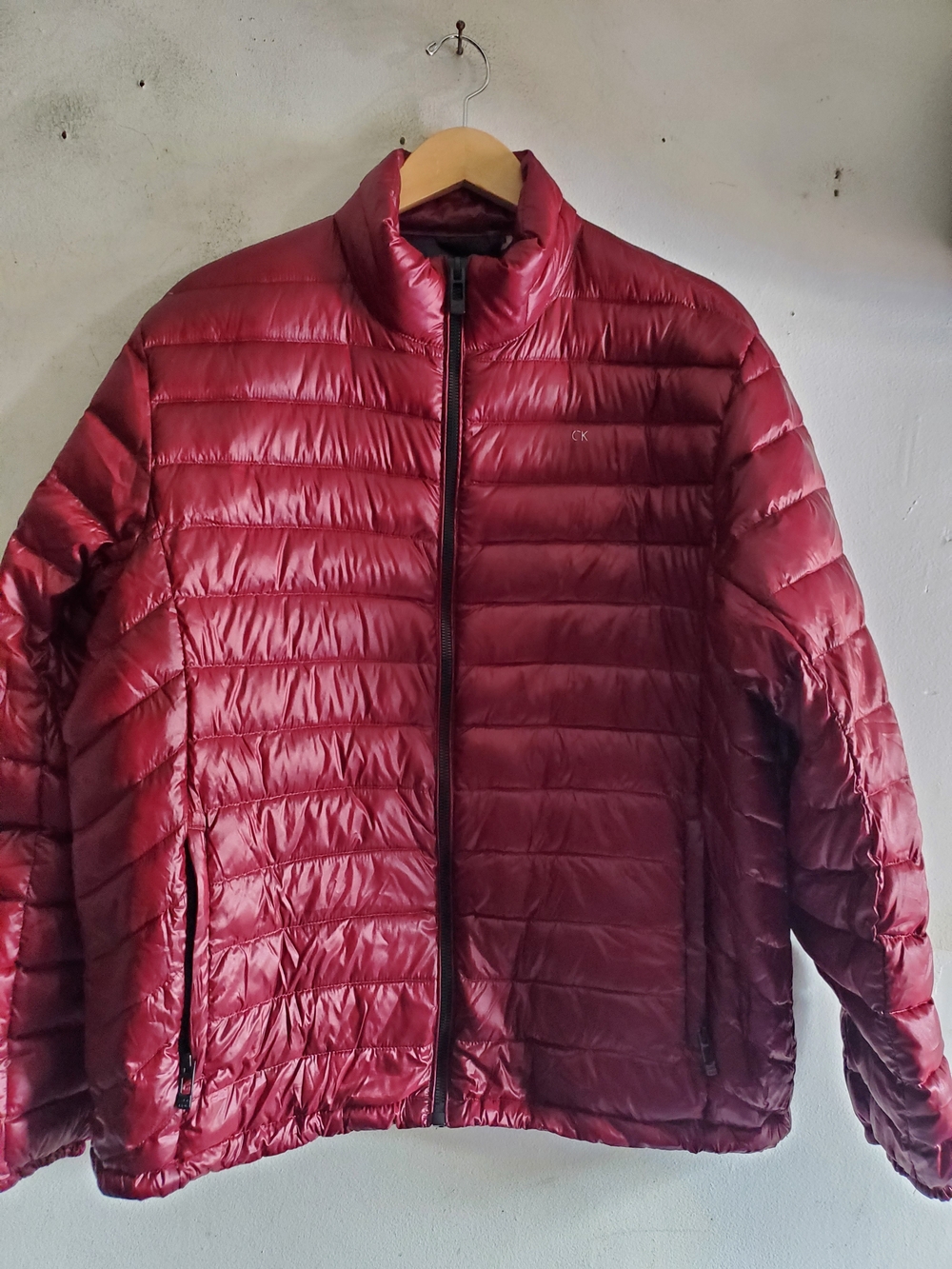Calvin Klein Women's  Burgandy Packable Premium Down Jacket.